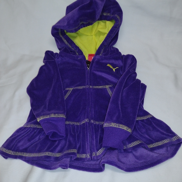 PUMA brand 2 piece set for baby size 12 months. - Picture 4 of 14